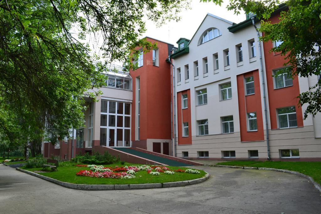 Hotel Park Krestovskiy Sankt Petersburg Exterior foto